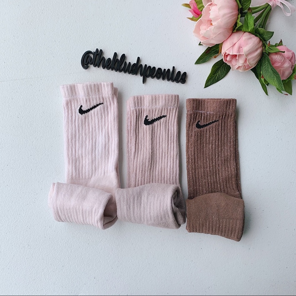 Nike Custom Hand Dyed Crew Socks - Picture 2 of 7